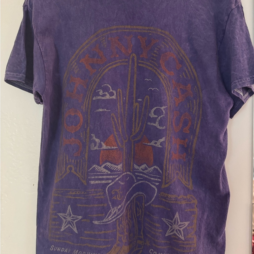 Vintage-Inspired Purple Graphic Tee